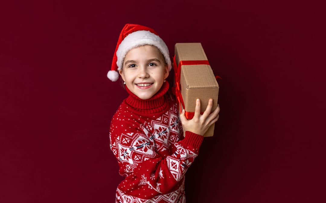 How to Organize Holiday Gift Shops For Schools